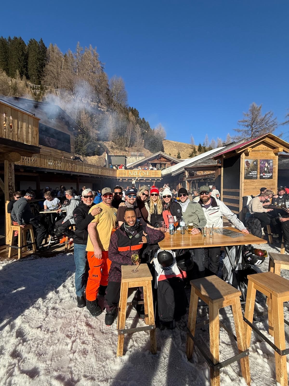 Club members at après-ski in the Alps